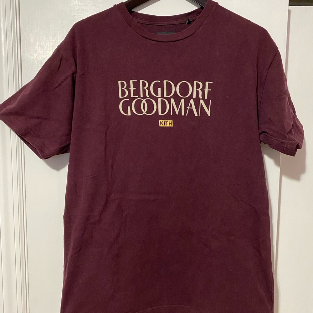 Kith Men's Burgundy Graphic Tee